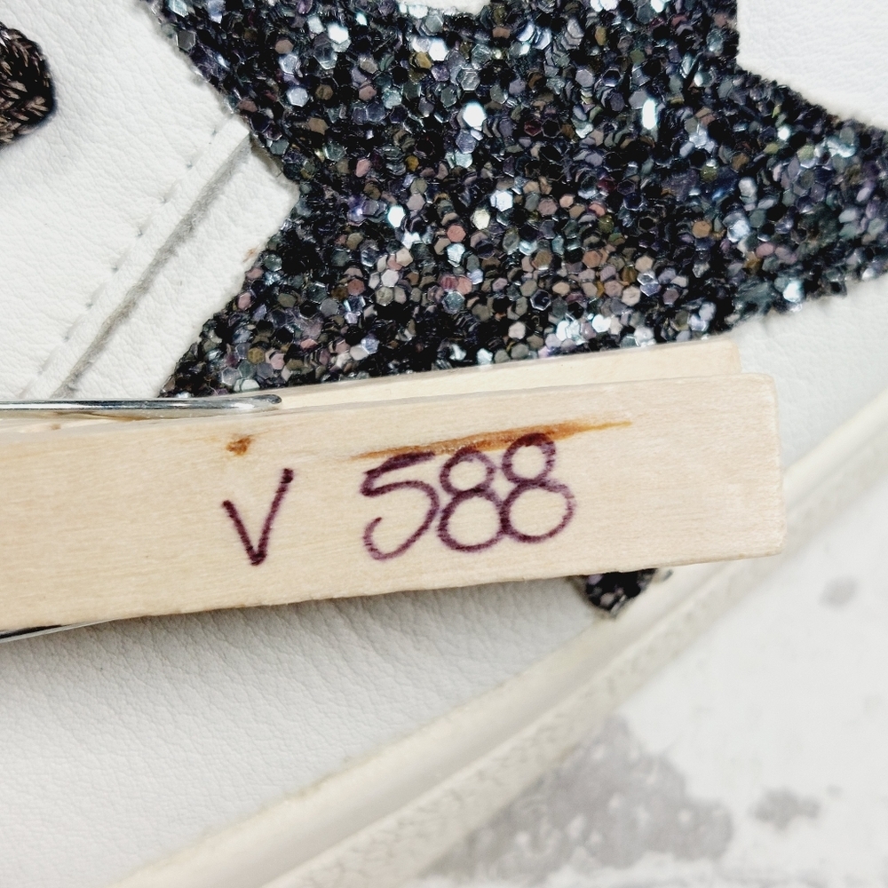 Steve Madden Women's Polaris Silver Star Sneaker in White V588 - Picture 11 of 11